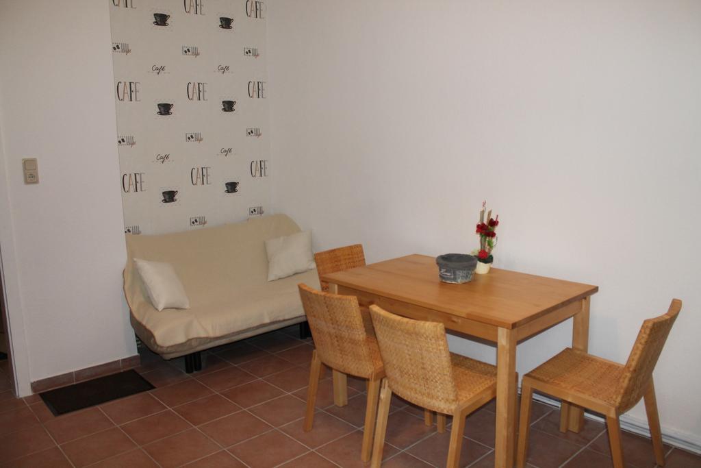 B49 - City & Messe Apartment Κολωνία Δωμάτιο φωτογραφία