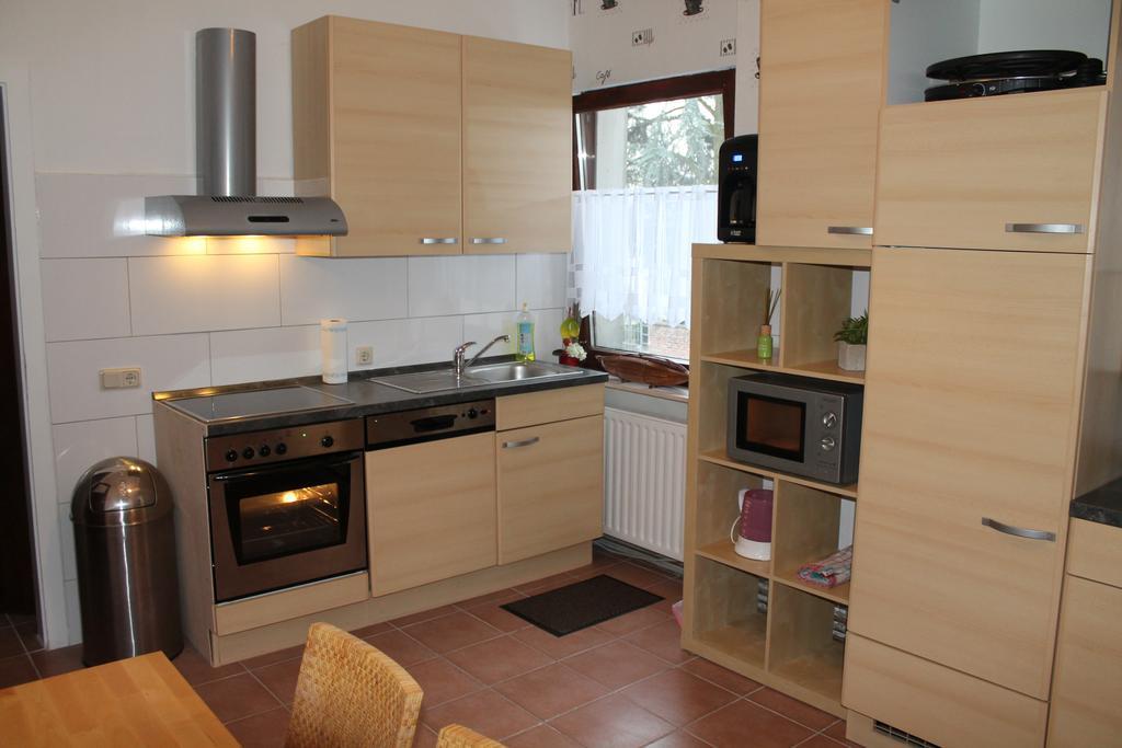 B49 - City & Messe Apartment Κολωνία Δωμάτιο φωτογραφία