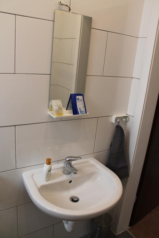 B49 - City & Messe Apartment Κολωνία Δωμάτιο φωτογραφία